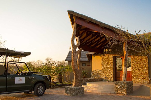 Acampamento Mjejane Bush.