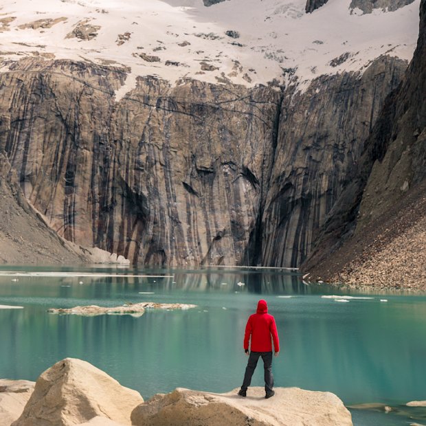 Towering peaks at Monte Fitz Roy.