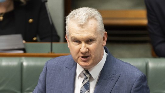 Employment Minister Tony Burke gained support in federal cabinet on Tuesday for the “Secure Jobs, Better Pay Bill”.