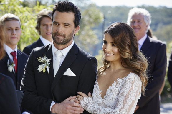 Leah (Ada Nicodemou) marries Zac (Charlie Clausen) in the 2015 season of Home and Away.