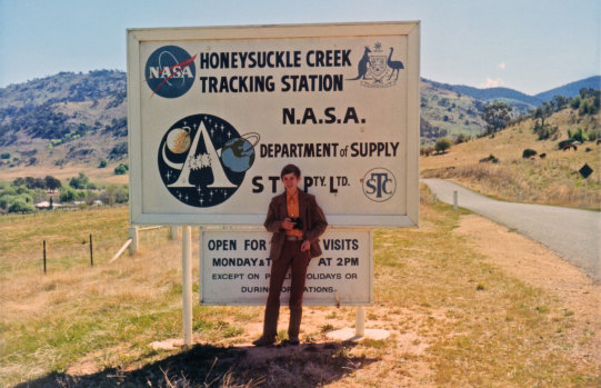 Colin Mackellar at Honeysuckle Creek tracking station in 1971.