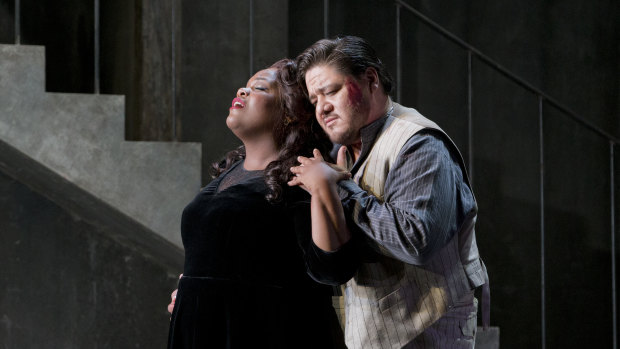 Latonia Moore as Tosca and Diego Torre as Cavaradossi.