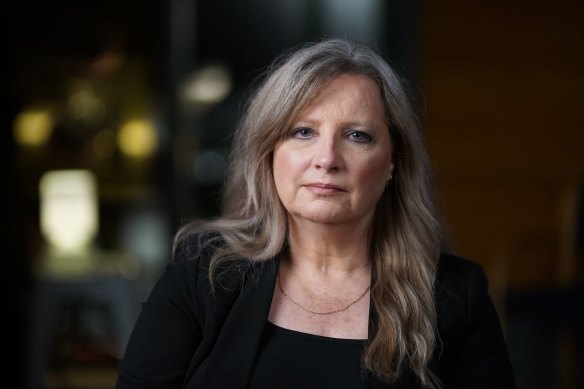 Donna Patterson has spent 21 years living with the mental and physical scars of a breast reduction operation conducted in a Melbourne cosmetic surgery clinic.