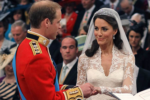 Prince william wife ring hot sale