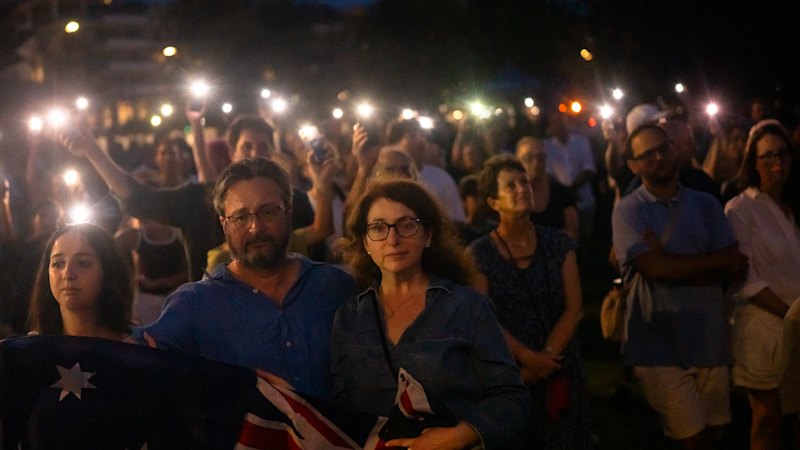 Neuroscientist's Dopamine-Boosting Morning Routine for Better Mood