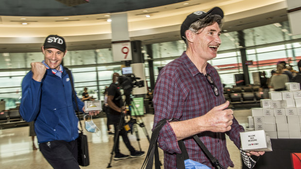 Ed Kavalee and Dave Hughes arriving from Melbourne. 