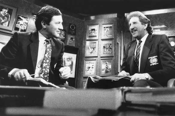 Ken Sutcliffe, left, and Max Walker present Channel Nine's Wide World of Sports in 1989. 