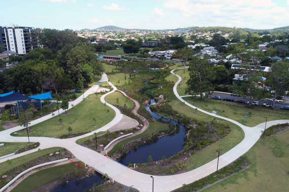 The Hanlon Park/Bur’uda Waterway Rejuvenation Project has won several Landscape Architecture Awards.