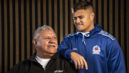 ‘Couldn’t have done it without them’: The family bonds behind Schuster’s Samoan dream
