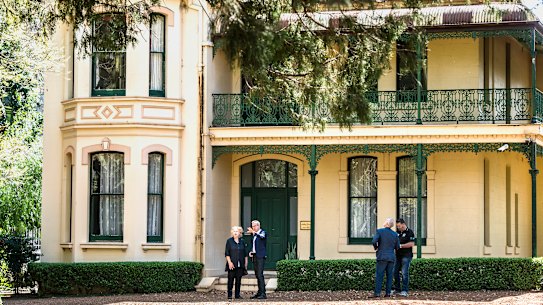 The Italianate villa Willow Grove before it was dismantled.