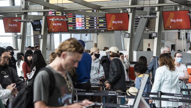 More than 40 flights cancelled at Sydney Airport in public holiday chaos