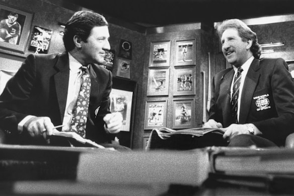 Ken Sutcliffe, left, and Max Walker present Channel Nine's Wide World of Sports in 1989. 