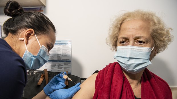 Free shots fail to boost flu vaccination rates, as COVID hospitalisations rise
