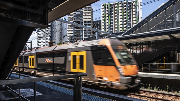 Sydney rail commuters face disruption from fresh round of work bans