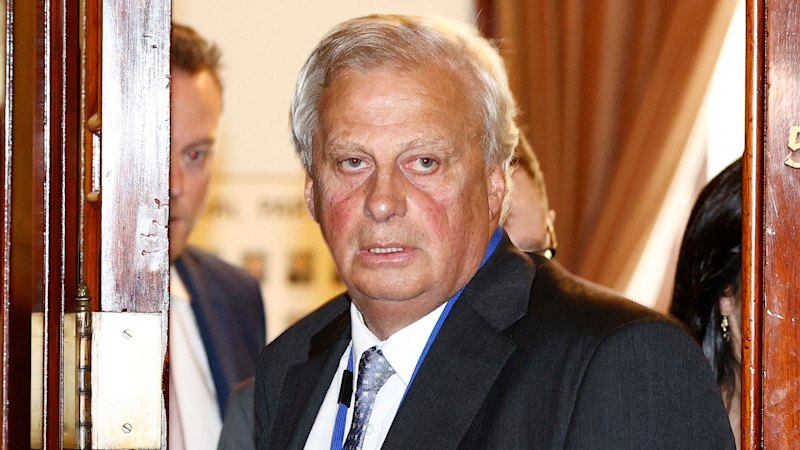 How an $8000 trip to Hamish and Andy's New York pub exposes the Coalition's retiree rort problem