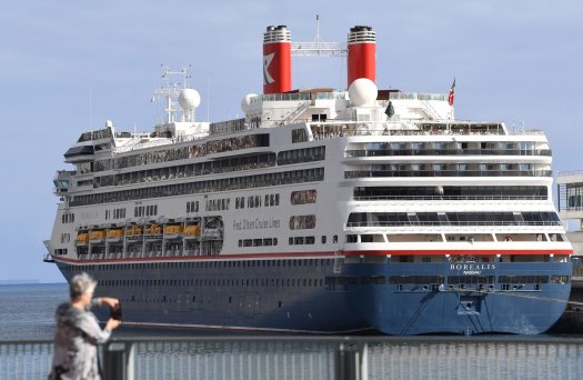 Cruise ship lost power in Sydney Harbour in alarming echo of Baltimore disaster