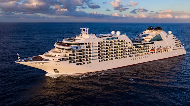 Seabourn’s Encore departing Venice.