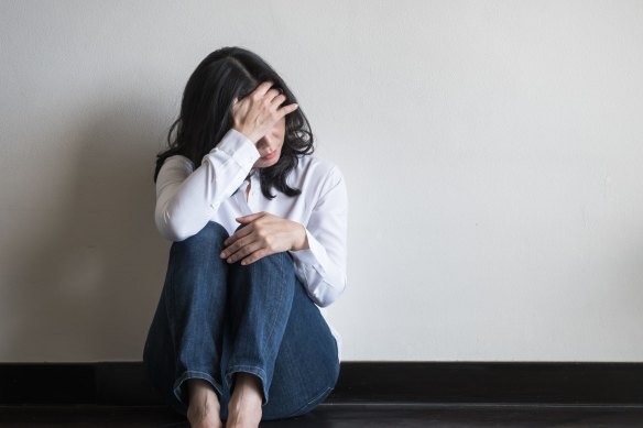 Headache and brain fog are two of the most common symptoms of long COVID. 