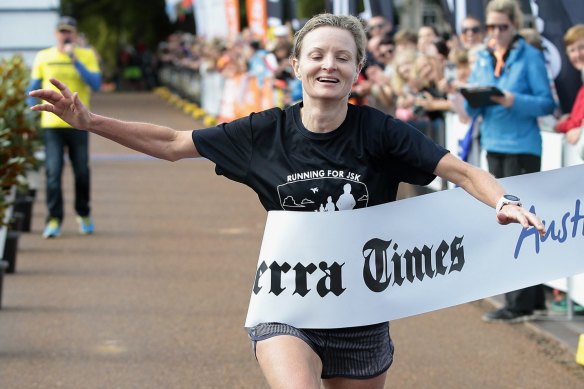 Fleur Flanery won the Canberra Times half marathon, marathon and ultra marathon female divisions in 2015. 