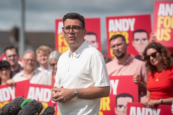 Andy Burnham è visto dai parlamentari laburisti come un comunicatore migliore e un politico più popolare di Keir Starmer.