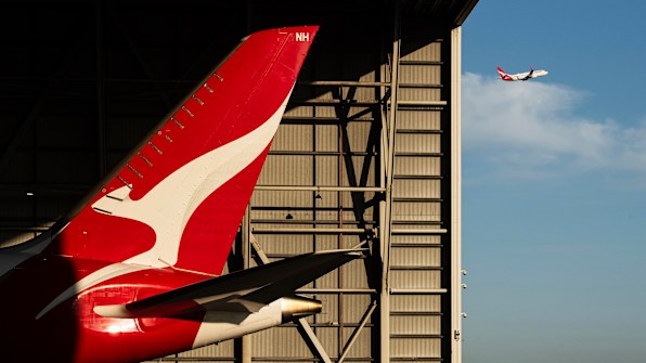 ASX 200 LIVE: Shares nears record high; Austal wins $671m contract ...