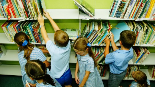 The new English syllabus for primary and high school builds on the reformed Kindergarten to Year 2 syllabus.