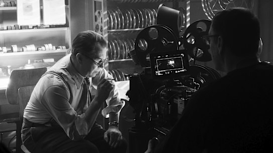 Gary Oldman portrays Herman Mankiewicz in a scene from "Mank."