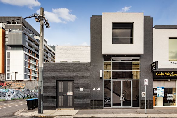 Joe Gersh’s father once ran a knitwear factory at 450-460 Chapel Street.