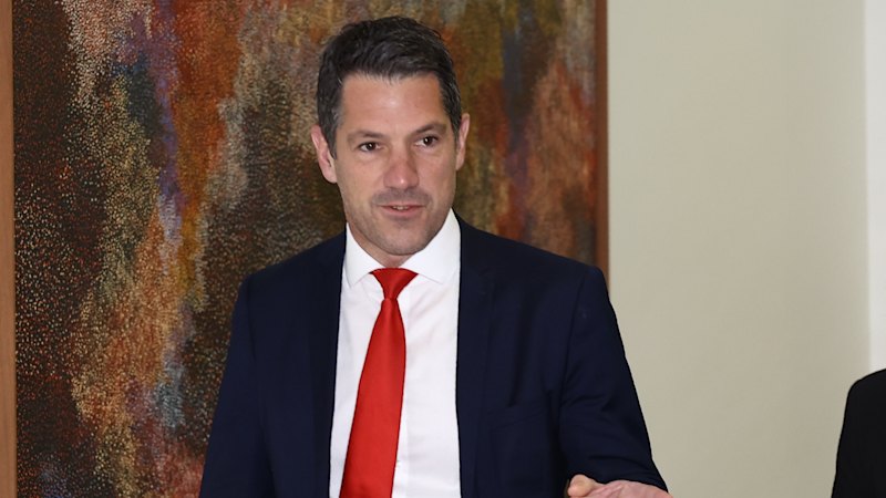 Liberal Party considers control of state branch amid internal factional dispute