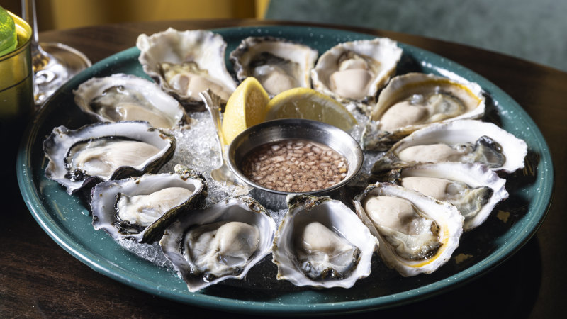 There isn’t a house wine here, but there are ‘house oysters’ (and they don’t get better)