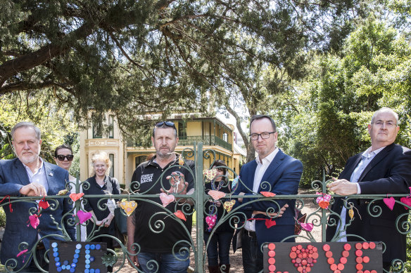 Shooters, Fishers and Farmers MP Robert Borsak, Darren Greenfield CFMEU NSW Construction Secretary, David Shoebridge and Labor's Walt Secord at the gates of Willow Grove.