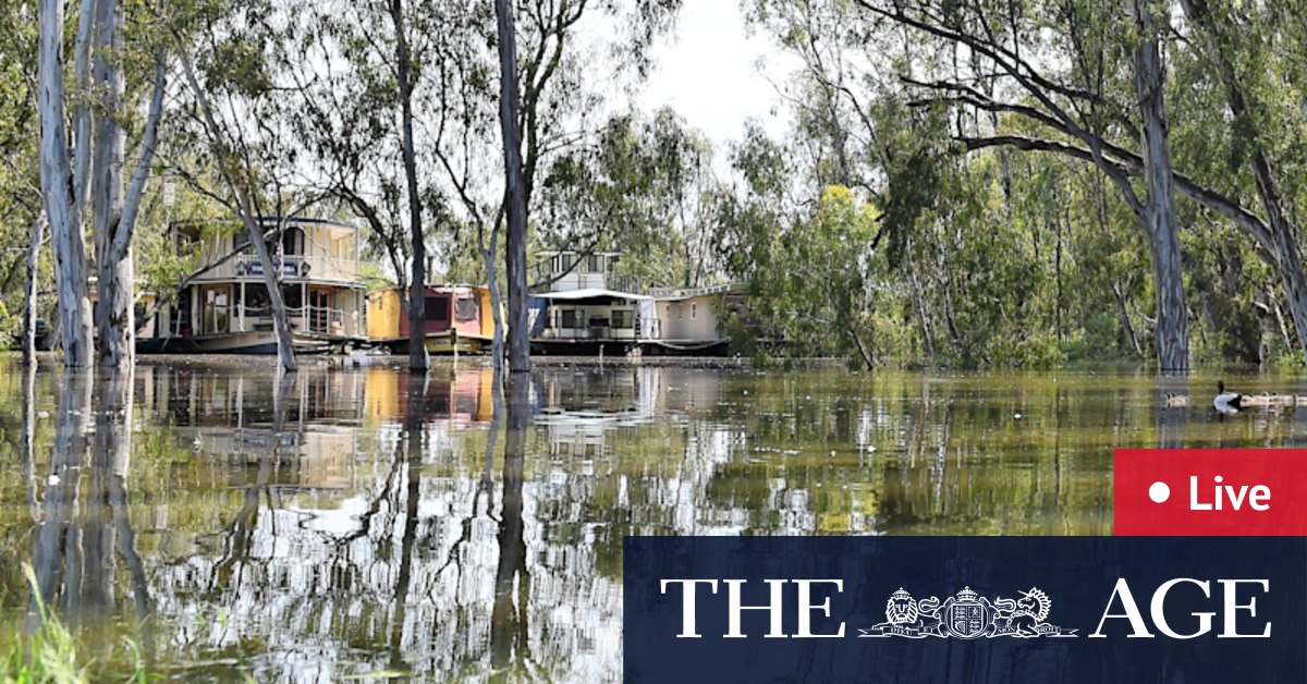 Victoria floods LIVE updates: Melbourne weather worsens; Echuca eyes rising Murray; Evacuation orders in place - The Age
