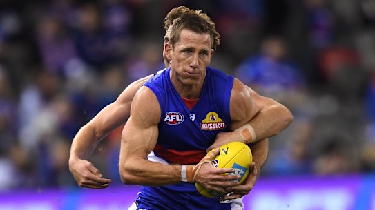 Dale Morris has announced his retirement.