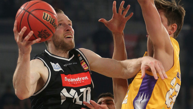Back on board: Melbourne United's Dave Barlow has re-signed for another year.