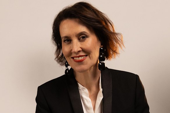 Virginia Trioli is on a “buy nothing new” year, but has a hankering for finding vintage treasures.