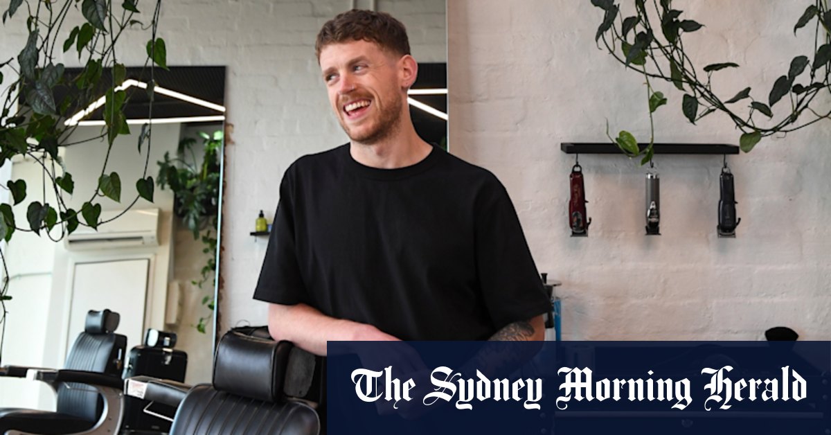 Mark cut his housemates' hair during lockdown, now he's a trainee barber - Vimarsana News