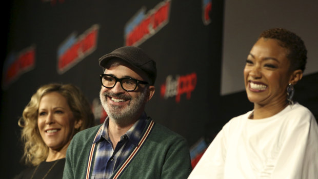 Alex Kurtzman (centre) with Star Trek: Discovery producer Heather Kadin (left) and star Sonequa Martin-Green (right).