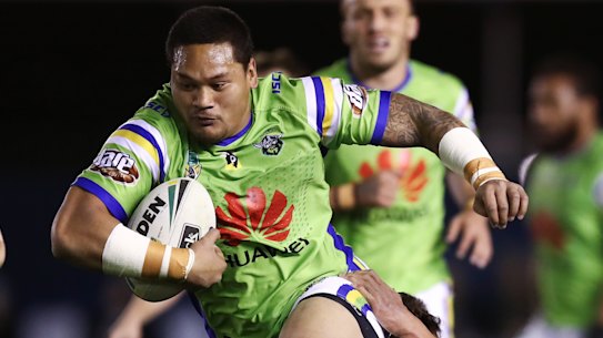 Talking Points: Silent whistle blows Canberra Raiders' fightback away