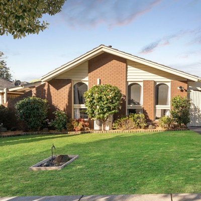 Interstate buyers fork out $1.4m for Melbourne home they’d never seen