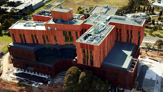 The $600 million Victorian Heart Hospital plans to close an operating theatre and six recovery beds.