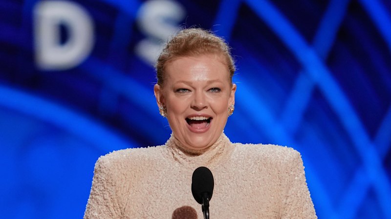 Sarah Snook wins best actress at 2025 Tony Awards; Dorian Gray wins costume award