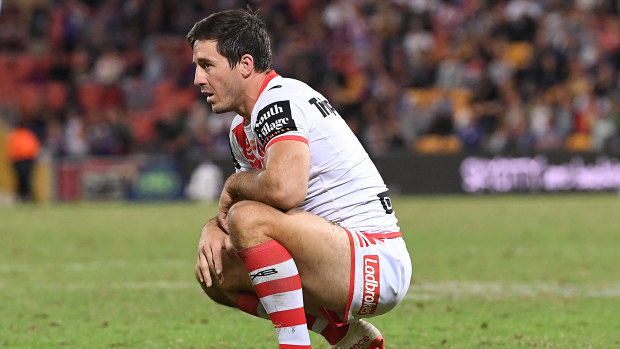 Anything but magic: Ben Hunt reacts after his dropped ball was punished by the Warriors at Suncorp Stadium.