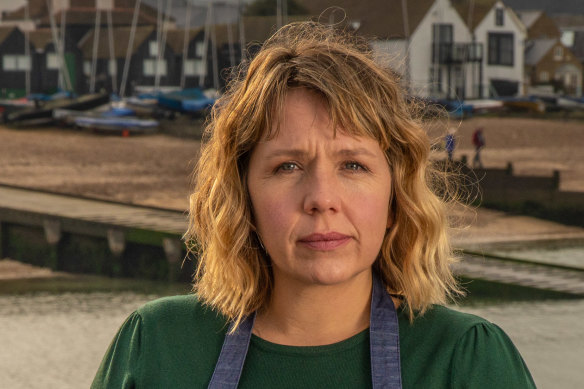 Kerry Godliman as private investigator Pearl Nolan in Whitstable Pearl.