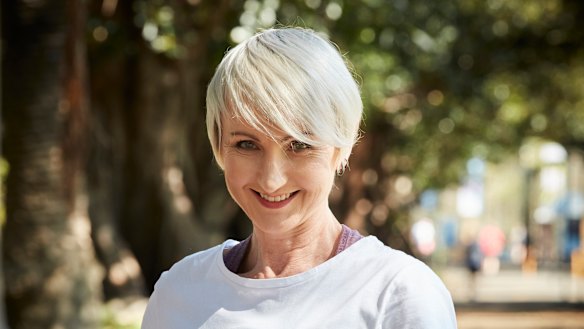 Angela Galloway overcame present bias to save for her 12-month overseas adventure.