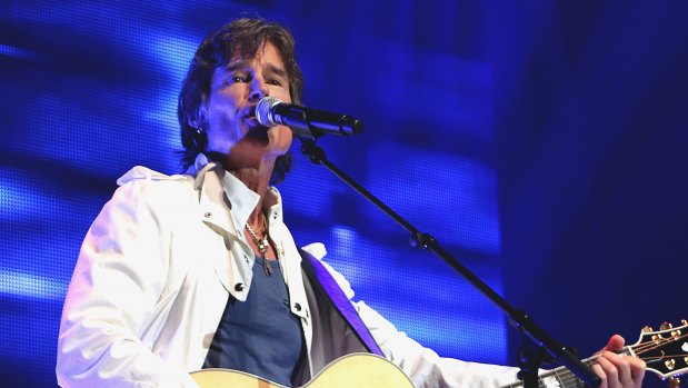 Ronn Moss is promising a "very unplugged, very intimate" evening of music and song at his gig in Canberra on March 21.