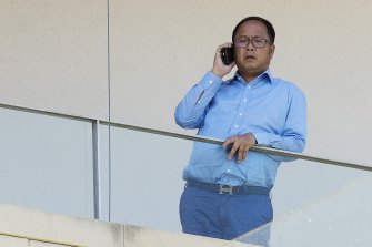 Billionaire Huang Xiangmo at his Sydney mansion in 2018.