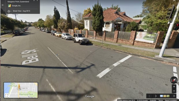 Google street view showing Bell Street in August 2013 before the yellow line was installed. 