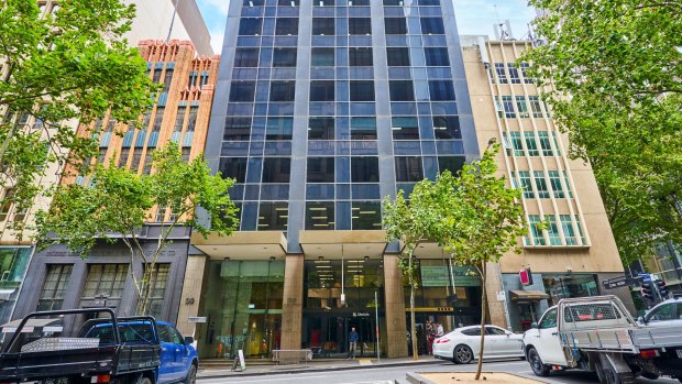 Cashed up barrister and cattle station owner buys into Lygon Street