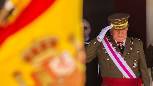 The former king of Spain, Juan Carlos, has left to live in another country.