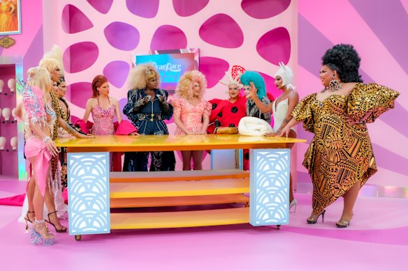 Drag Race Down Under vs The World.
